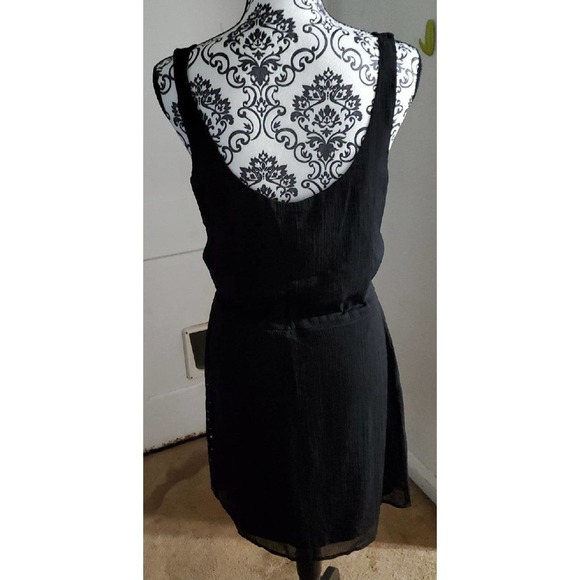 LBD, sparkly, light and airy, sleeveless dress - Picture 4 of 4